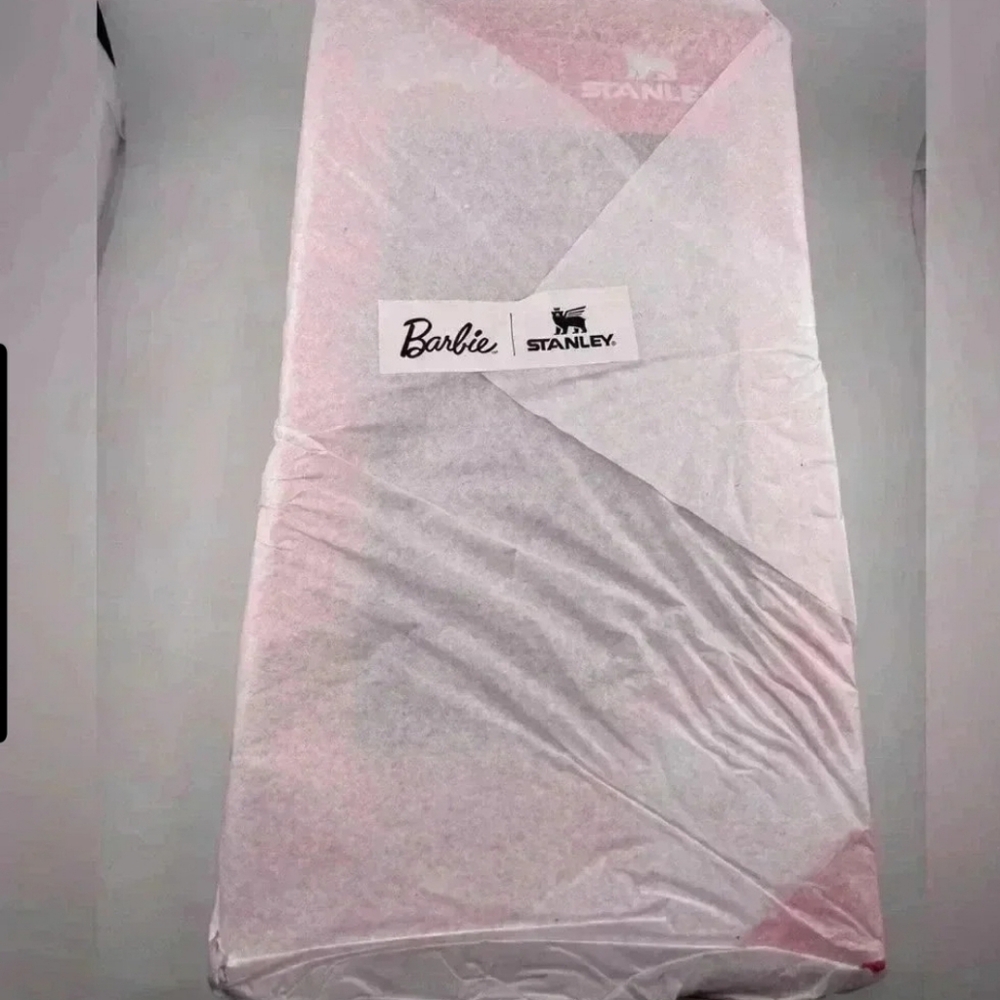 Barbie 30 oz. STANLEY QUENCHER - Picture 4 of 4